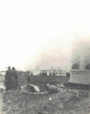 Парк станицы, 1943 год, могила летчика Федорова И.А.